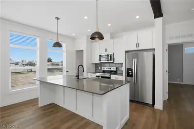 5621 East Saddletree Road Kitchen