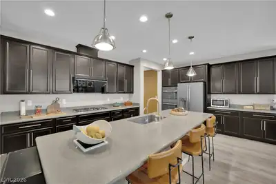 8767 Pinley Spring Street, Las Vegas, NV 89113 Kitchen