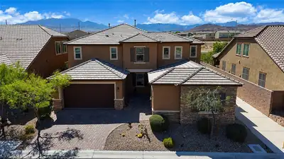 8767 Pinley Spring Street, Las Vegas, NV 89113 Front of Structure