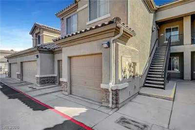 4685 Apulia Drive 202 Garage