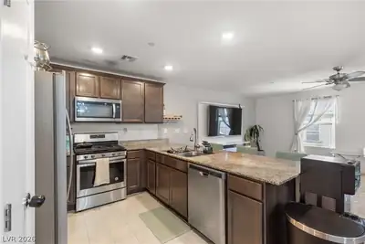4517 Woolcomber Street, Las Vegas, NV 89115 Kitchen