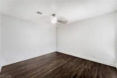 3750 Shirebrook Drive 146 Bedroom