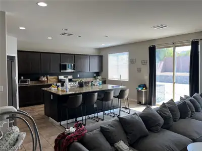 5924 Galway Bay Street, North Las Vegas, NV 89081 Kitchen