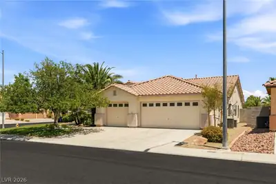 6302 Golden Rain Street North Las Vegas, NV 89031