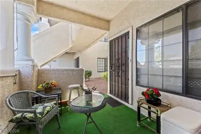 1419 Santa Margarita Street D Patio