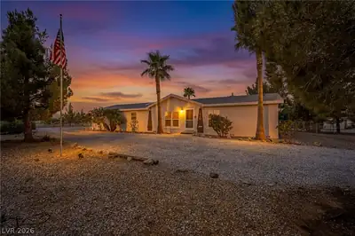 1640 North Woodchips Road, Pahrump