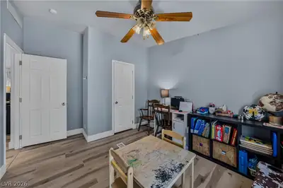 1640 North Woodchips Road Bedroom