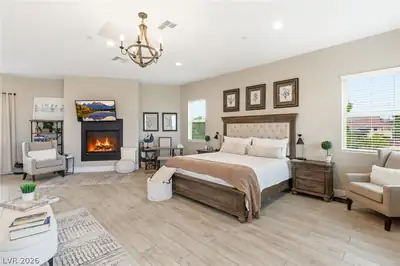 359 Cannes Street, Henderson, NV 89015 Primary Bedroom
