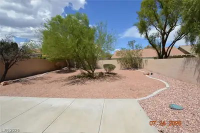 10656 Primrose Arbor Avenue, Las Vegas, NV 89144 Yard