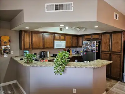 6901 Cobre Azul Avenue 102 Kitchen