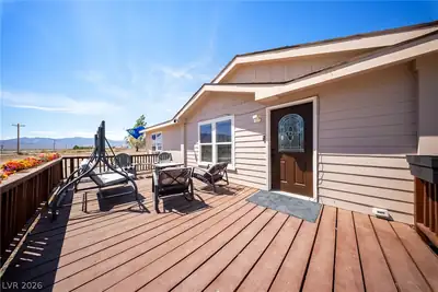 2600 West Gamebird Road, Pahrump