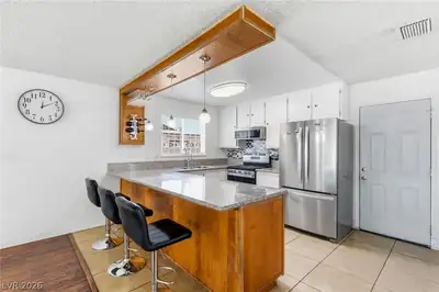 3948 Oakhill Avenue, Las Vegas, NV 89121 Kitchen