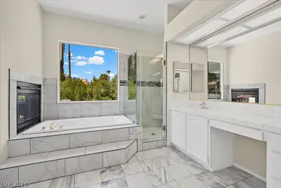 2071 Sutton Way Primary Bathroom