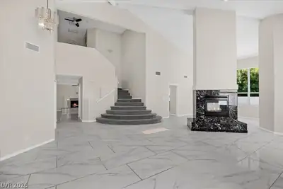 2071 Sutton Way Living Room