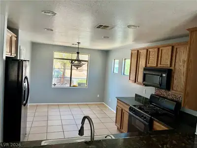 5824 Austin English Street Kitchen