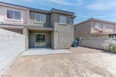 2914 Cedar Avenue, Las Vegas, NV 89101 Patio