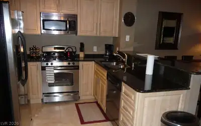 210 East FLAMINGO Road 235 Kitchen