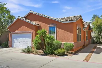 2528 Living Rock Street Las Vegas, NV 89106