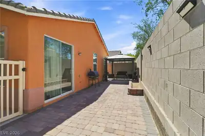 2528 Living Rock Street, Las Vegas, NV 89106 Patio