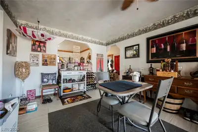 5485 West Meranto Avenue Dining Area
