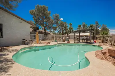 5485 West Meranto Avenue Pool