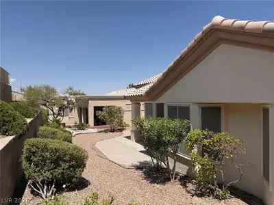 2617 Settlers Bay Lane, Las Vegas, NV 89134 Yard