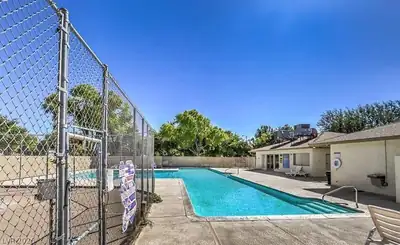 1454 Elizabeth Avenue 2 Pool