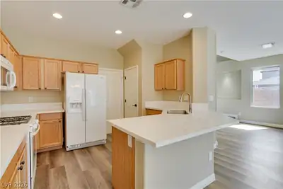 703 Principle Point Avenue, Henderson, NV 89012 Kitchen