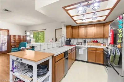 1400 Santa Margarita Street H Kitchen