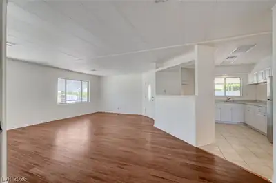 1010 La Mesa Way, Boulder City, NV 89005 Living Room