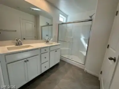 357 Silva Place, Henderson, NV 89011 Primary Bathroom