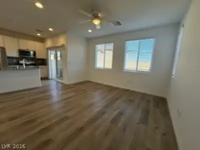 357 Silva Place, Henderson, NV 89011 Living Room
