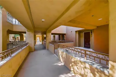 15 Via Mantova 301, Henderson, NV 89011 Hallway