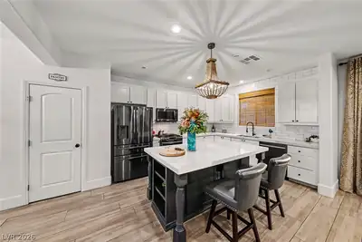 1013 Via Sacra Street Kitchen