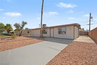 1704 James Street, North Las Vegas, NV 89030 Front of Structure