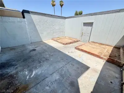 3911 Hartford Place, Las Vegas, NV 89102 Patio
