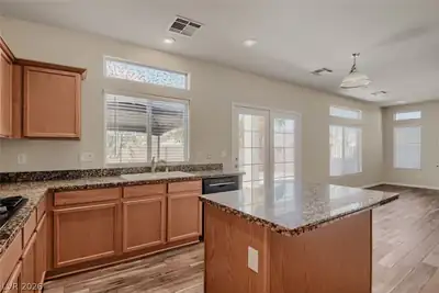 1948 TANNER VALLEY Circle, Las Vegas, NV 89123 Kitchen
