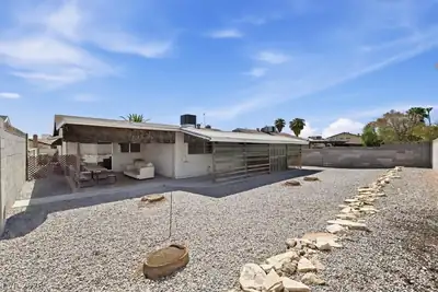 3557 Rosewood Street, Las Vegas, NV 89103 Yard