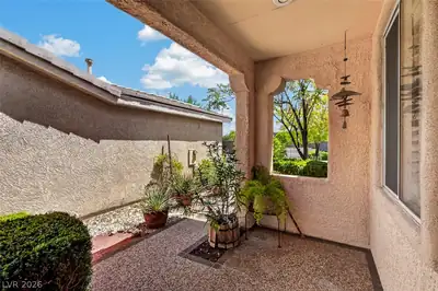 5117 Progresso Street Patio