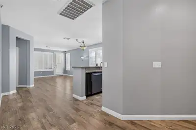 5117 Progresso Street Living Room