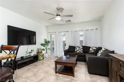 5565 Danforth Avenue, Las Vegas, NV 89141 Living Room