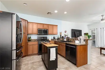 5565 Danforth Avenue, Las Vegas, NV 89141 Kitchen