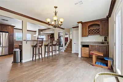 567 Dutchman Avenue, Henderson, NV 89011 Kitchen