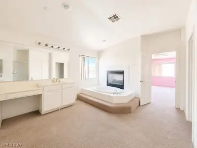 268 Daisy Gold Court, Henderson, NV 89074 Primary Bathroom