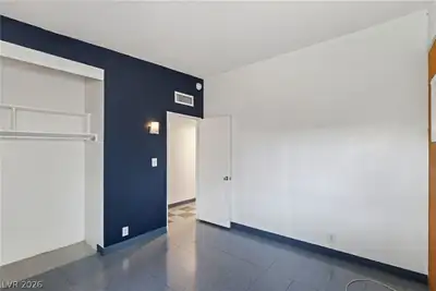 1305 Phillips Avenue 1307 Bedroom