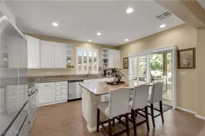 6737 Guidestar Street, North Las Vegas, NV 89084 Kitchen