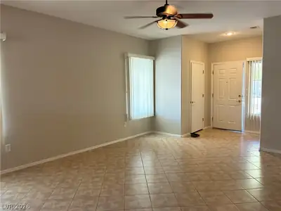2523 Romanza Road Living Room