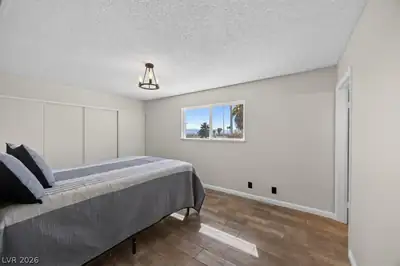 4181 Royalhill Avenue, Las Vegas, NV 89121 Bedroom
