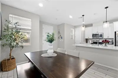 690 Cottonwood Hill Place, Henderson, NV 89011 Dining Area