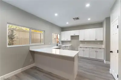 10505 Cold Mountain Avenue, Las Vegas, NV 89129 Kitchen